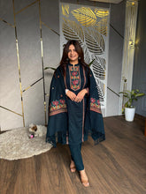 ROSE EMBROIDED SHAWL SUIT